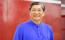 Ông chủ hệ thống tiệm vàng Mi Hồng: Công ty có khó khăn chung nhưng vẫn dành sức giúp SV nghèo