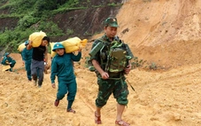 Thủ tướng yêu cầu xuất cấp gạo, hỗ trợ lương khô, thuốc men cho vùng lũ miền Trung