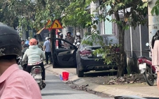 Phong tỏa hiện trường vụ phát hiện xác chết nữ giới trong cốp ô tô ở xã Đông Thạnh, TP.HCM