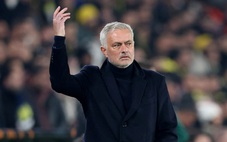 CĐV Fenerbahce giận dữ với hóa đơn khách sạn của HLV Mourinho