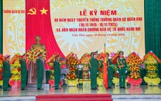 Trường Quân sự Quân khu 9 đón nhận Huân chương Bảo vệ Tổ quốc hạng Nhì