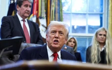 Ông Trump cảnh báo 'thảm họa kinh tế' nếu Tòa án Tối cao Mỹ ra phán quyết chống thuế quan