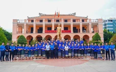 Tuổi Trẻ 'Tiếp sức đến trường' năm 2025 cho 1.066 tân sinh viên cả nước, hơn 20 tỉ đồng