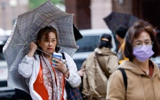 Đài Loan phát cảnh báo bão Phượng Hoàng ảnh hưởng đất liền