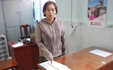 Giả vờ mua vàng để lấy trộm sợi dây chuyền gần 50 triệu đồng