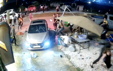 Tạm giữ 10 người vụ vây ô tô, tài xế chạy xe 'điên loạn'