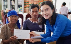 Trung ương Đoàn thăm và tặng quà cho người dân bị ảnh hưởng bởi bão lũ tại Đắk Lắk