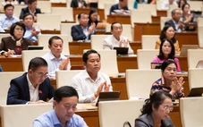 Nghiên cứu lương đặc thù cho cán bộ y tế, rà soát sửa thông tư 19 về khen thưởng, kỷ luật học sinh