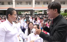 Cách ngăn bạo lực học đường: Giúp học trò thôi nói xấu nhau