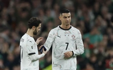 HLV Heimir Hallgrimsson: 'Ronaldo quá ngớ ngẩn'