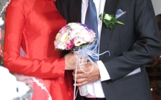 Nhiều bạn trẻ ngán ngẩm vì tìm người yêu khó như… hái sao, huống gì kết hôn