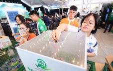 Đến Việt Nam Xanh thực hành sống xanh, đổi rác lấy quà xanh