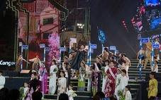 Trà đá vỉa hè, tiếng rao... lên sân khấu bế mạc Festival Thăng Long - Hà Nội 2025