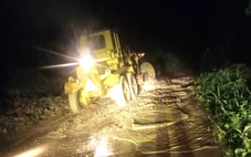 Mưa lớn ở Khánh Hòa, nhiều đoạn quốc lộ 1 bị ngập, đèo Khánh Sơn trên tỉnh lộ 9 sạt lở