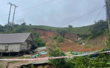 Quả đồi ở Đắk Lắk sạt lở, vùi lấp nhà dân; nhiều vùng ngập nặng