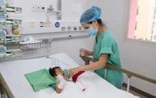 Bệnh viện Trung ương Huế ghép gan cứu sống bệnh nhi 2 tuổi bị teo gan bẩm sinh