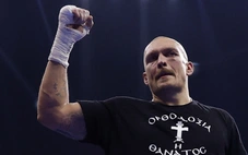 Oleksandr Usyk bỏ đai vô địch WBO, không còn là 'nhà vô địch tuyệt đối'