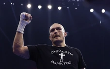 Oleksandr Usyk bỏ đai vô địch WBO, không còn là 'nhà vô địch tuyệt đối'