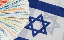 Israel xem xét cấm cất giữ tiền mặt trên 200.000 shekel