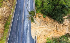 Cận cảnh 'dấu vết lạ' ở điểm sạt lở trên đèo Prenn Đà Lạt