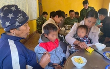 Hai con của nạn nhân vụ sạt lở vùi 3 người ở Đà Nẵng được bộ đội nhận nuôi