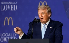 Dù bận rộn, ông Trump vẫn đầu tư làm ăn lên đến 337 triệu USD trong 1 tháng