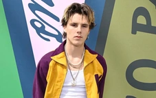 Con trai út nhà Beckham bị tước giấy phép lái xe