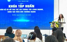 Hàng chục nghìn người, có cả trẻ 12 tuổi là nạn nhân của xâm hại tình dục qua mạng