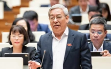 Người dân vay ngân hàng vẫn bị ép mua bảo hiểm, Bộ trưởng Tài chính nói gì?