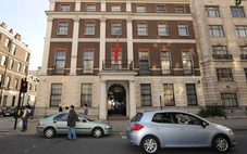 Trung Quốc phản ứng gắt trước cáo buộc gài gián điệp của Anh