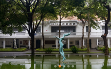 Vì sao cán bộ Trường đại học Mỹ thuật Việt Nam ‘khiếu nại’ cuốn sách về lịch sử trường