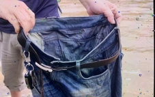 Tìm thấy quần và khóa xe của tài xế mất tích do lũ cuốn ở Quảng Trị