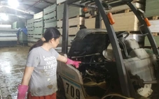 Vớt lại gia sản trong bùn đất