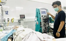 Liên tiếp ca rắn cắn nhập viện sau mưa lũ, đừng garo hay hút nọc