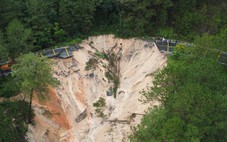 Lâm Đồng ban hành tình huống khẩn cấp vụ sạt lở đèo Mimosa Đà Lạt, di dời dân ở chân đồi