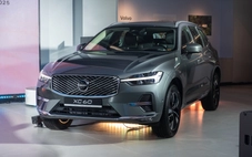 Volvo XC60 2025 ra mắt Việt Nam: Giá từ 2,3 tỉ đồng, có bản chạy 89km không cần xăng