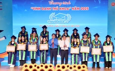 Vinh danh những điển hình hiếu học