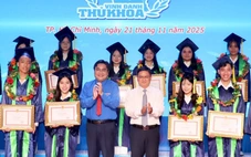 Vinh danh những điển hình hiếu học