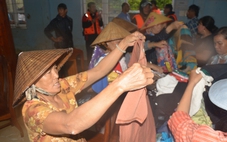 Vào 'ốc đảo' Phước Giang, vùng lũ cô lập