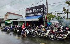 Ô tô, xe máy hư hỏng, tiệm sửa xe quá tải sau lũ ở Phú Yên cũ