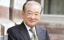 Cố nghệ sĩ Lee Soon Jae nhận Huân chương Văn hóa Hạng Kim Quan Hàn Quốc