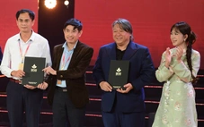 Hàm Trần và Thu Trang nhận giải đạo diễn xuất sắc ở Liên hoan phim Việt Nam