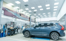 Dịch vụ cá nhân hóa thành 'đòn bẩy' mới của các hãng xe sang ở Việt Nam