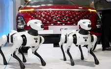 Ngắm loạt công nghệ tiên tiến, hiện đại bậc nhất tại phố đi bộ Nguyễn Huệ