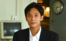 Bảo Định 'Tử chiến trên không' vắng mặt ở Liên hoan phim Việt Nam vì lo cho gia đình sau mưa lũ