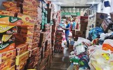 Người dân Hóc Môn góp 100 tấn hàng hóa hỗ trợ đồng bào vùng lũ