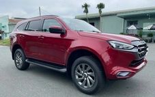 Tin tức giá xe: Isuzu mu-X giảm tới 330 triệu đồng tại đại lý, SUV D song giá thực tế tiệm cận SUV B