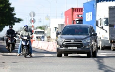 Cùng quốc lộ 51, cách phân làn của TP.HCM khác với Đồng Nai, tài xế than 'biết đâu mà lần'