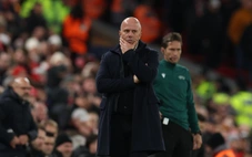 HLV Arne Slot nói gì sau trận thảm bại của Liverpool?