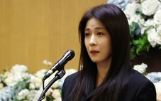 Jung Bo Seok, Ha Ji Won, Jung Il Woo... khóc đỏ mắt trong lễ tang 'ông nội quốc dân' Lee Soon Jae